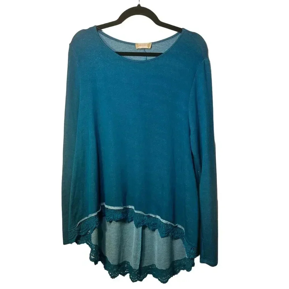 Altard State Blue High-Low Lace Hem Top Size Large